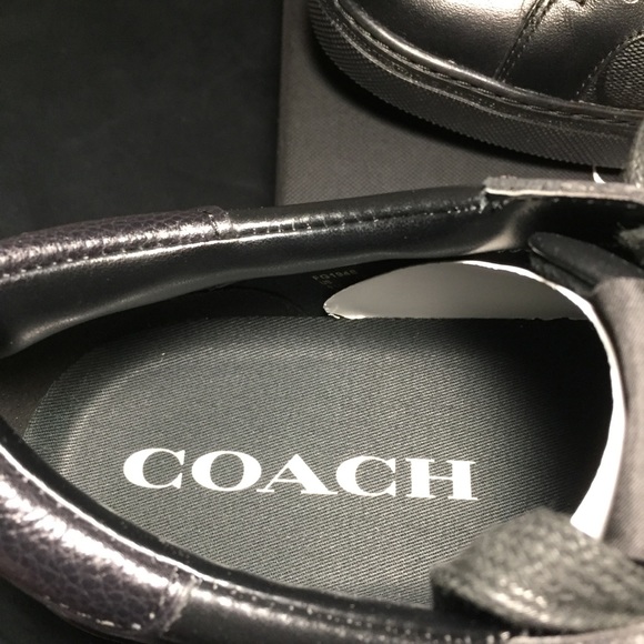 Coach black on black - Picture 2 of 6